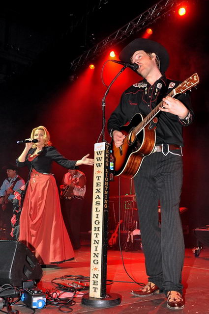 Country   015.jpg